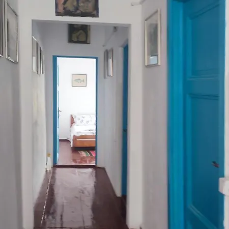 Stuffstock Gazde/Camere de închiriat *