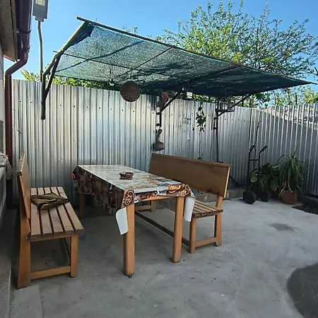 Stuffstock Gazde/Camere de închiriat *